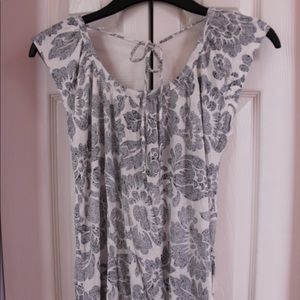 Cute tie-back Loft top